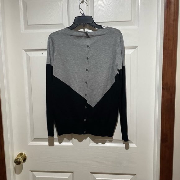 41 Hawthorn x Stitchfix Color Block Button Back Sweater - Picture 3 of 5